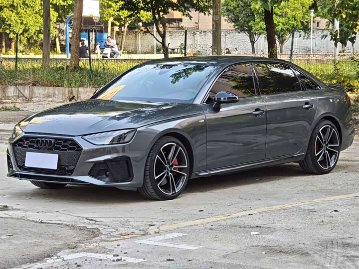 2025 AudiA4L 2024 Model 45 TFSI quattro Premium Dynamic