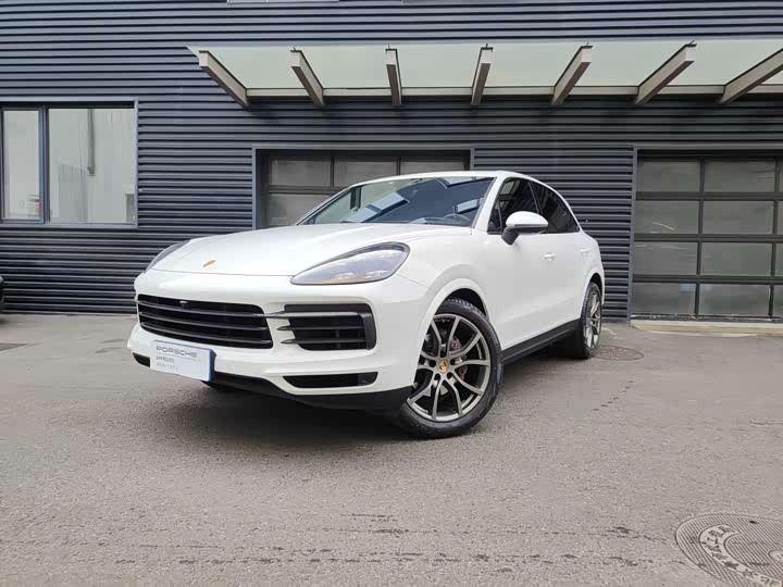 2022 Cayenne 2019 Cayenne 3.0T