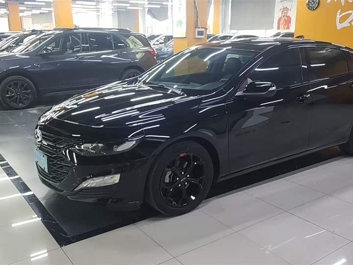 2021 Malibu XL 2021 Redline 550T automatic sharp version