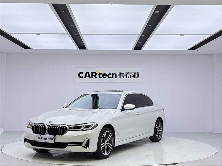 2022 BMW 5 Series 2022 530Li Leading Luxury Package