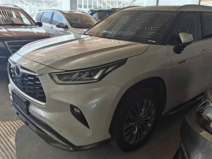 2022 Highlander 2022 dual engine 2.5L four-wheel drive premium version 7 seats