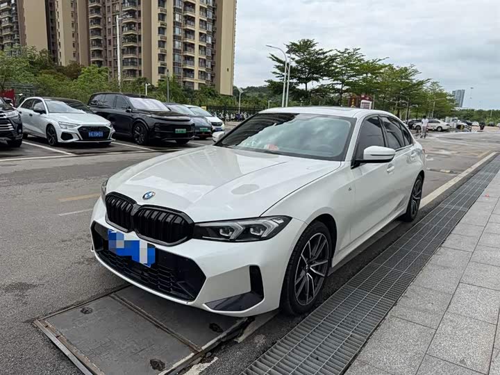 2025 BMW 3 Series 2025 325Li M Sports Package