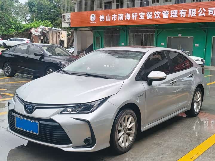 Corolla 2022 Dual Engine 1.8L E-CVT Pioneer Edition
