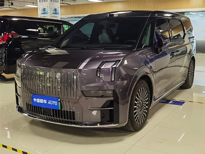 2026 Jikrypton 009 2024 seven-seat aisle version four-wheel drive 108kWh