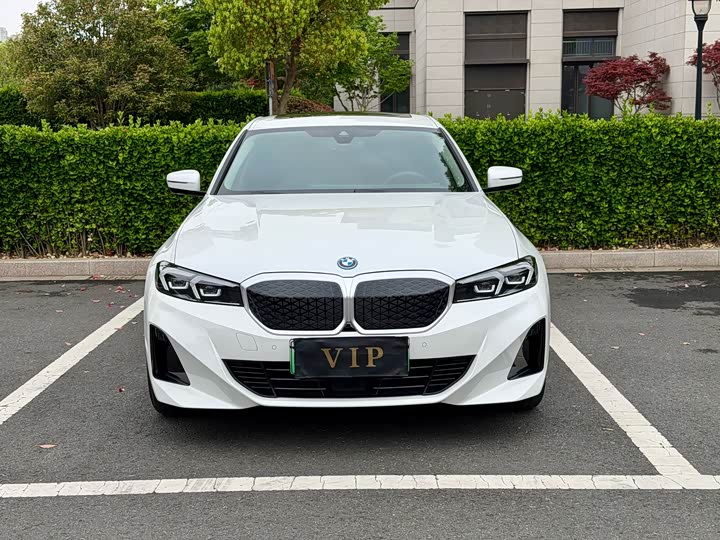 BMW i3 2025 eDrive 35 L
