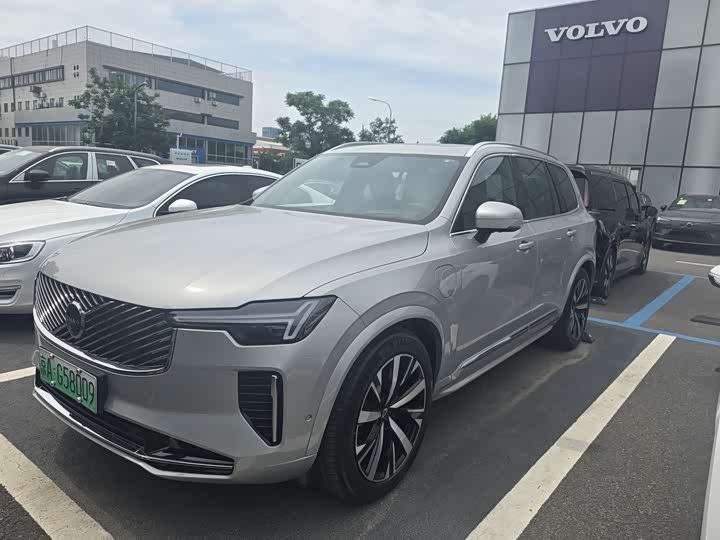 2025 Volvo XC90 plug-in hybrid 2025 facelift T8 Zhizun Deluxe Edition 7 seats