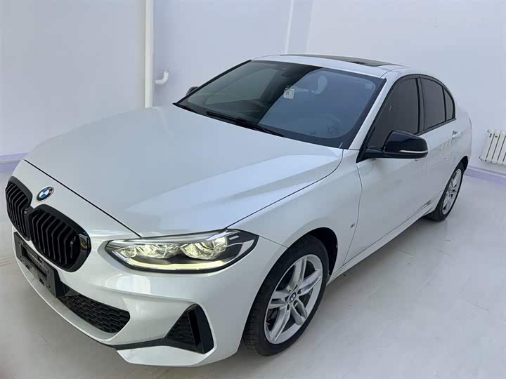 2022 BMW 1 Series 2022 120i M Sports Night Edition