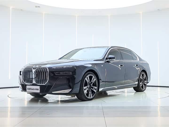 2023 BMW 7 Series 2023 740Li M Sport Package