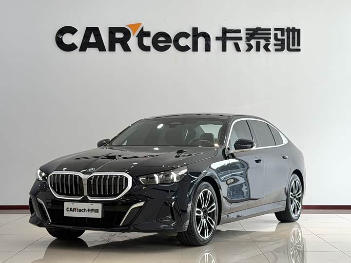 2025 BMW 5 Series 2024 525Li M Sports Package