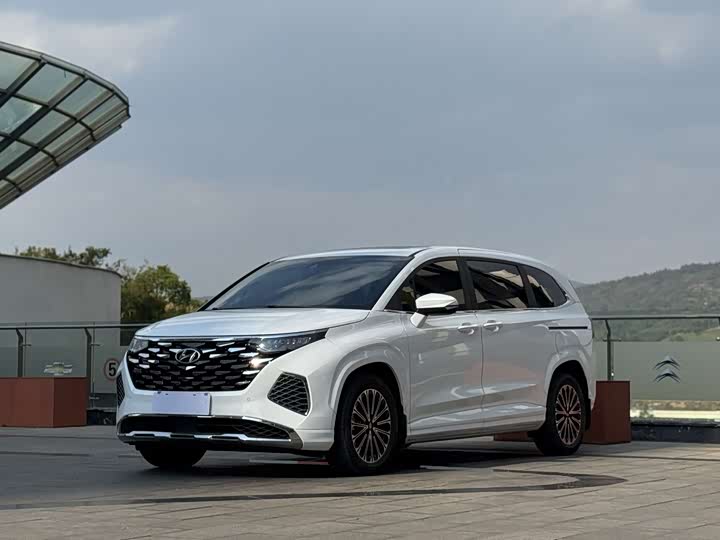 Kustu 2024 270TGDi LUX Premium Edition