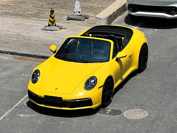 Porsche 911 2022 Carrera Cabriolet 3.0T
