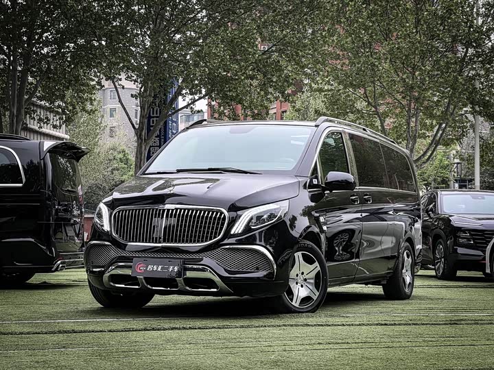 Vito 2023 2.0T Business Edition 7 seats