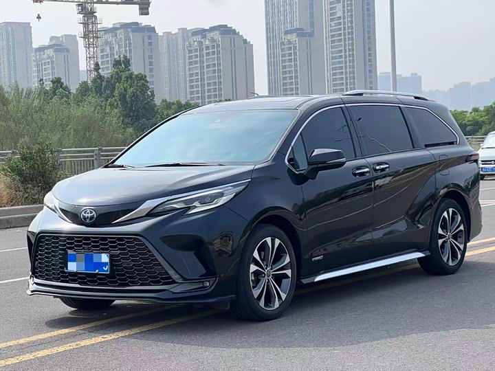 Grevia 2024 2.5L Hybrid Premium PLUS Edition