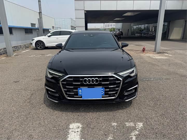 Audi A6L 2023 40 TFSI Luxury Dynamic