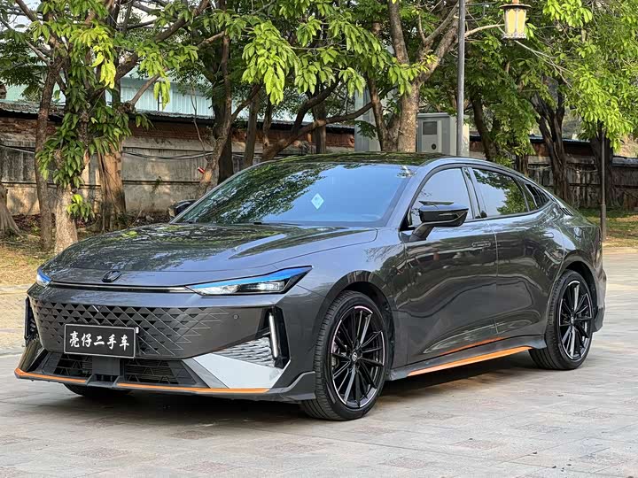 Changan UNI-V 2024 1.5T noble sports model