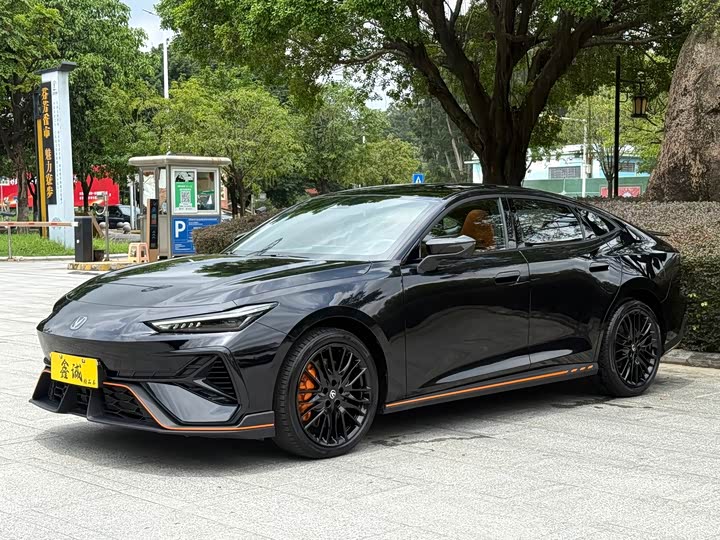 Changan UNI-V 2025 third generation 2.0T powerful model