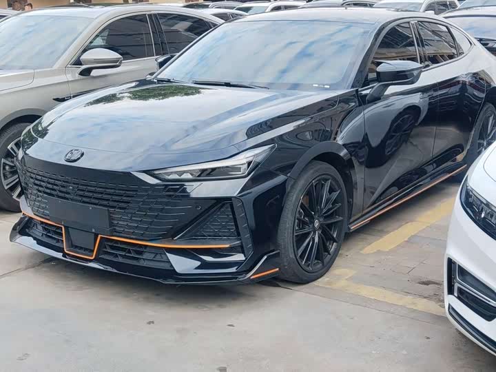 Changan UNI-V 2022 1.5T Sport