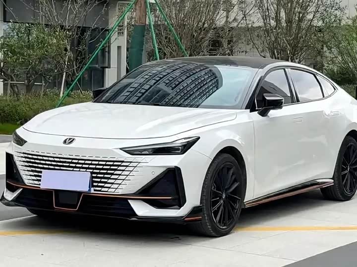 Changan UNI-V 2022 1.5T Sport