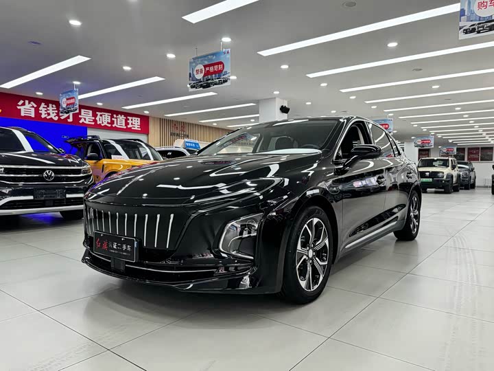 Hongqi E-QM5 2022 431km Charging Enjoyment Edition