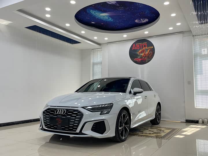 Audi A3 2022 Sportback 35 TFSI stylish and sporty