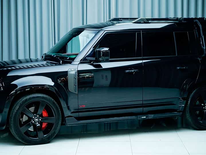 Land Rover Defender 2023 Facelift 110 5.0T V8
