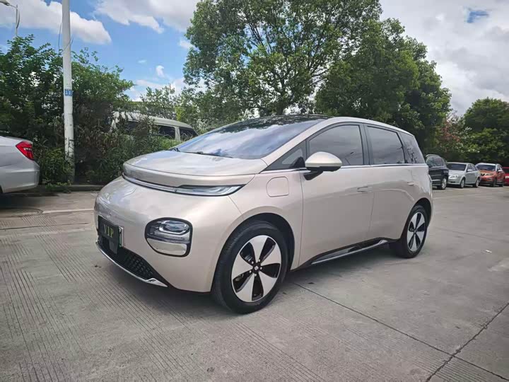 Baojun Yunduo 2023 460 Max
