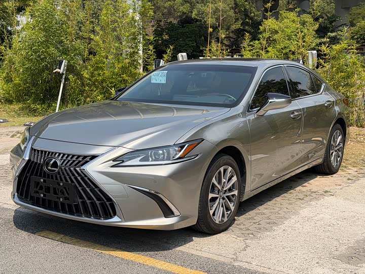 Lexus ES 2022 200 Excellence Edition