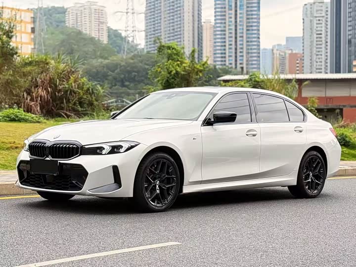 BMW 3 Series 2025 330Li M Sports Night Package