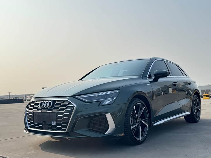 Audi A3 2022 Sportback 35 TFSI stylish and sporty