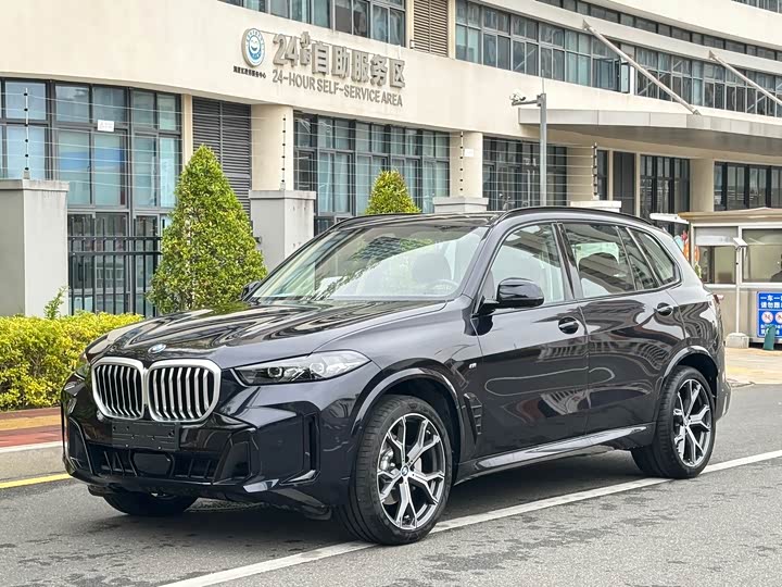 BMW X5 2023 xDrive 30Li Exclusive M Sports Night Package