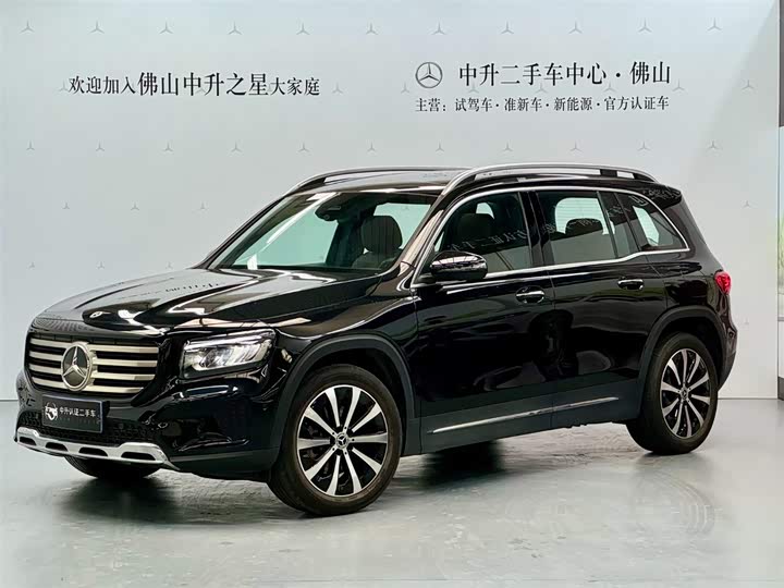 Mercedes-Benz GLB 2024 GLB 220 Fashion Model