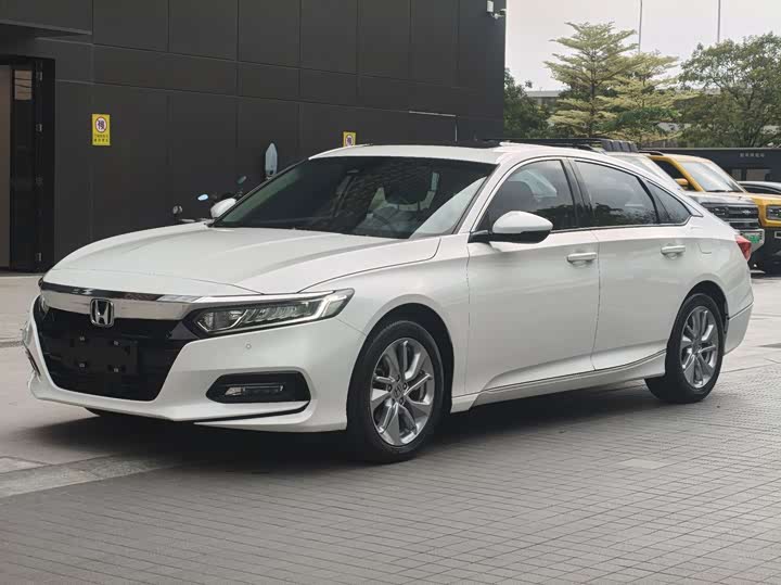 Accord 2018 260TURBO Deluxe Edition National V