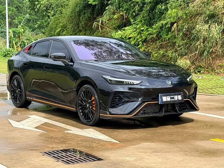 Changan UNI-V 2025 Third Generation 2.0T Jingsu Edition