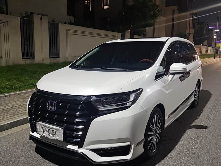Elysion 2022 2.0L e:HEV Luxury Edition