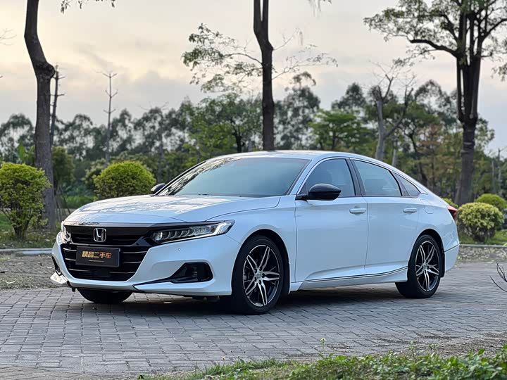 Accord 2022 260TURBO Magic Night Premium Edition