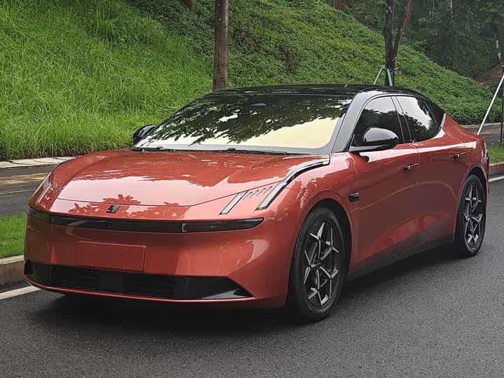 Lynk & Co Z10 2024 95kWh 766km rear drive Max