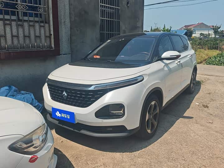 Baojun RM-5 2019 1.5T CVT 24-hour online premium type 6 seats