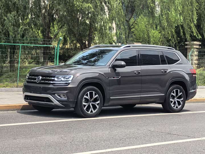 Touron 2020 380TSI four-wheel drive luxury version National VI