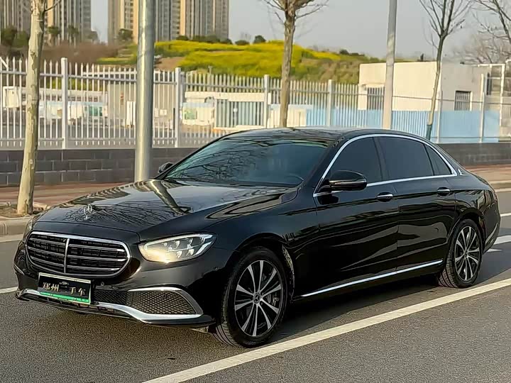 Mercedes-Benz E-Class New Energy 2022 E 350 e L plug-in hybrid sedan