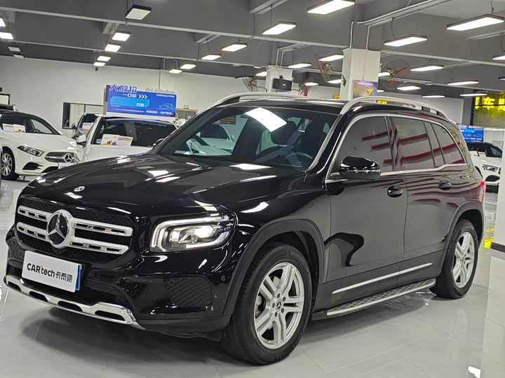 Mercedes-Benz GLB 2023 GLB 200 Fashion Model