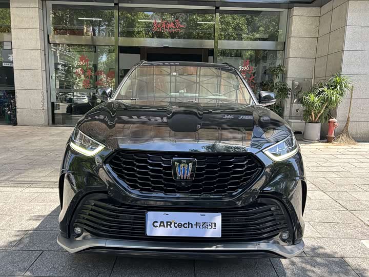 2022 Crown Lufang 2021 2.5L HEV four-wheel drive premium version