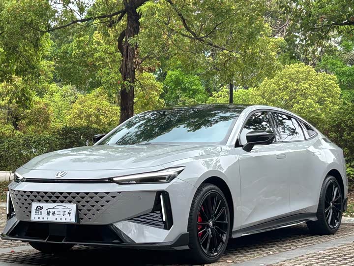 Changan UNI-V 2024 1.5T noble sports model