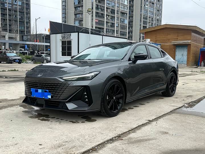 Changan UNI-V 2023 1.5T premium model