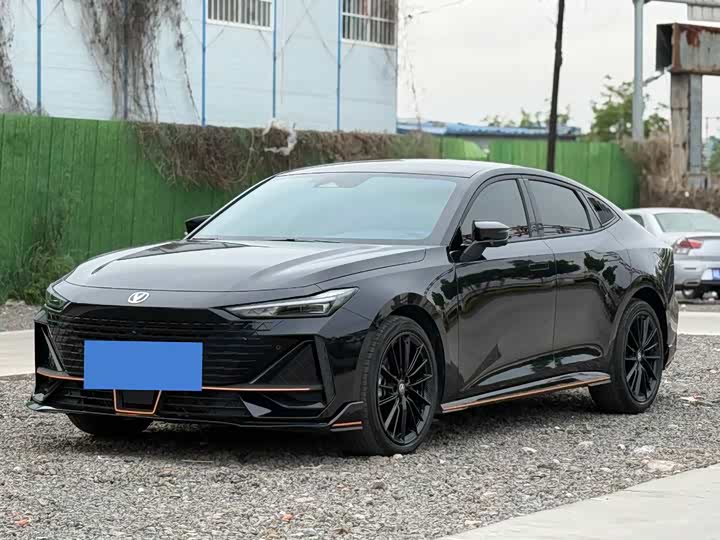Changan UNI-V 2022 1.5T sports version