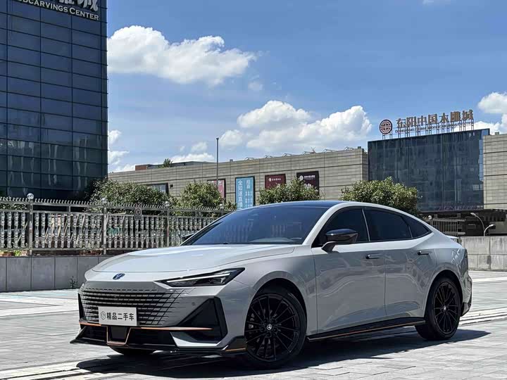 Changan UNI-V 2023 1.5T sports version