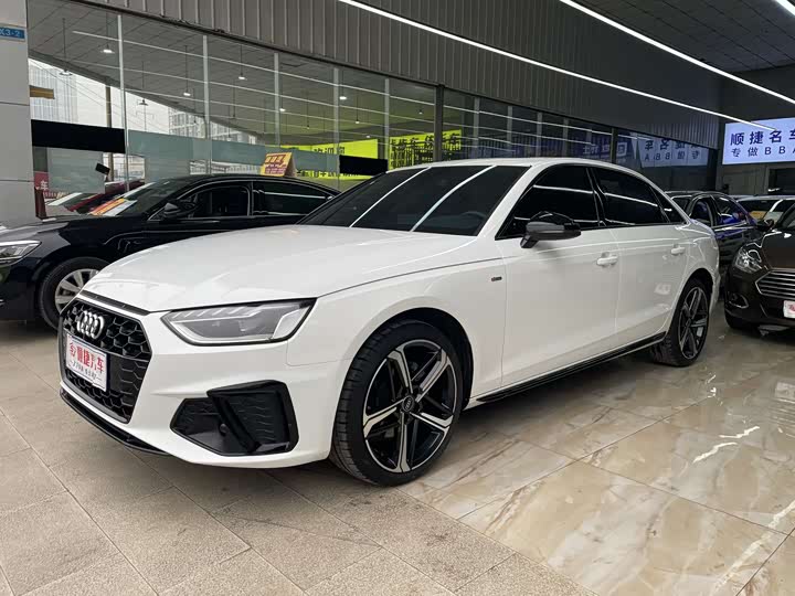 Audi A4L 2024 40 TFSI luxury and dynamic model