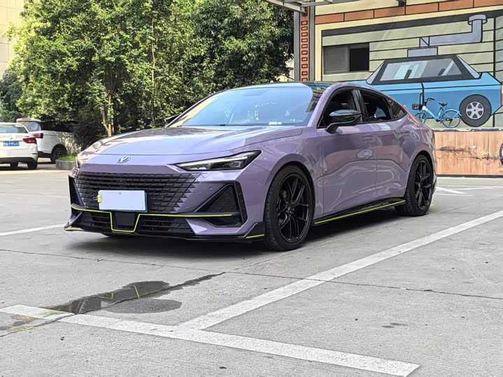 Changan UNI-V 2022 1.5T Sport