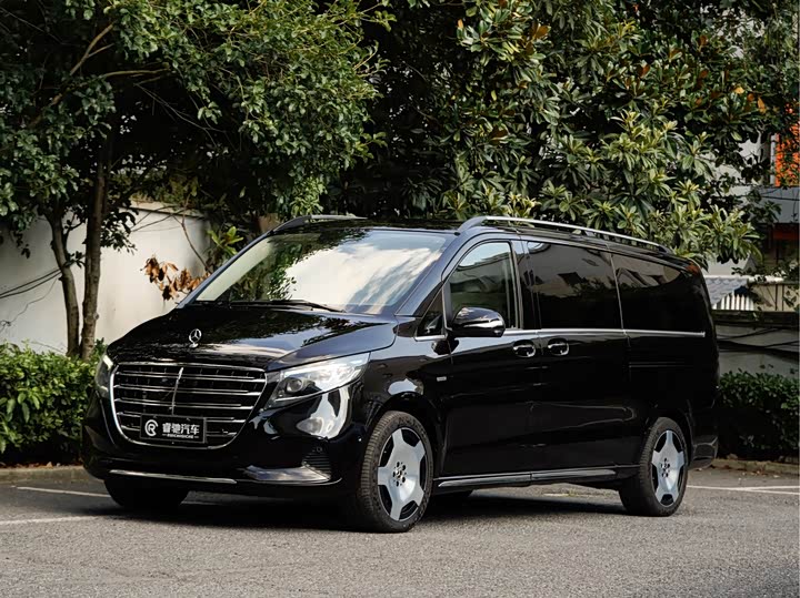 Mercedes-Benz V-Class 2024 V 300 L Long Wheelbase Luxury Edition