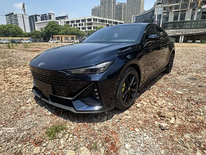 Changan UNI-V 2022 1.5T ZunGui Edition