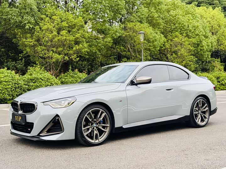 BMW M240i